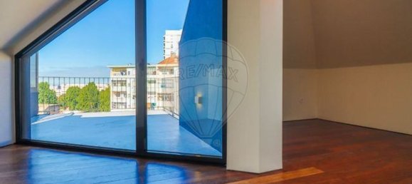 7 bedrooms Building in Porto, Portugal No. 54520 13