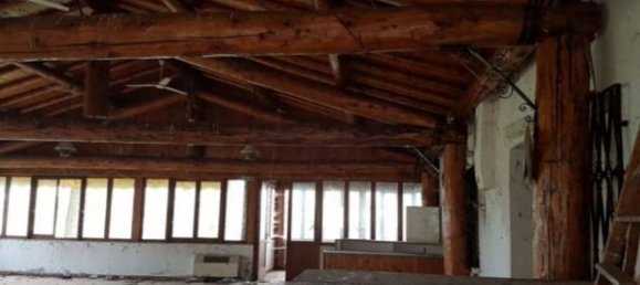 642m² Commercial property in San Benedetto Po, Italy No. 364362 4