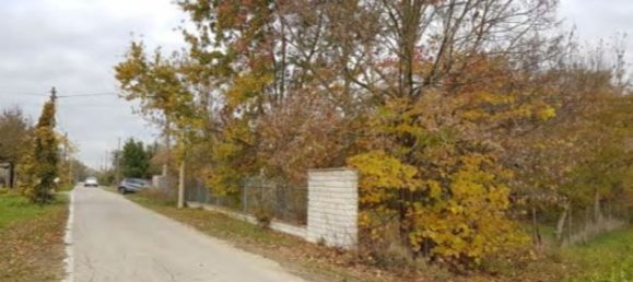 642m² Commercial property in San Benedetto Po, Italy No. 364362 5