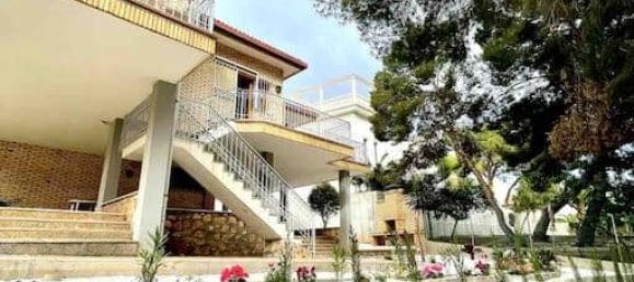 4 bedrooms House in Dehesa De Campoamor, Spain No. 185946 2