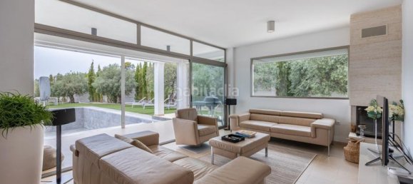 5 bedrooms Villa in Altea, Spain No. 80945 3