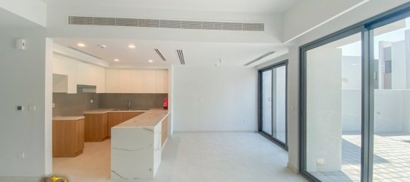 3 Schlafzimmer Villa in Dubai Land, UAE, Nr. 34678 5