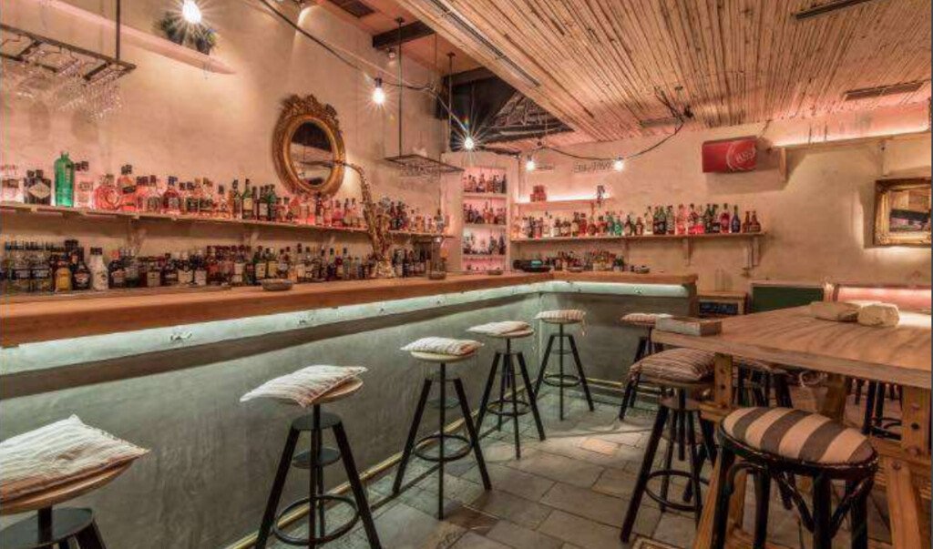Terra em Athens, Greece 240 m² N.º 2698