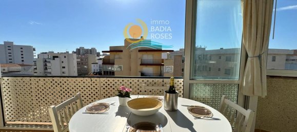 2 bedrooms Apartment in Roses, Spain No. 22819 3