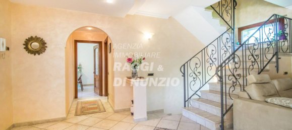 Вилла с 5 комнатами в Гроттаферрата, Италия № 66283 11