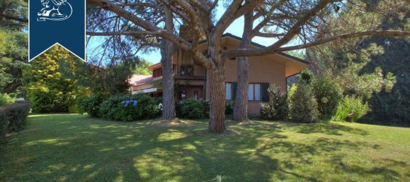 5 bedrooms Villa in Ello, Italy No. 370929 11