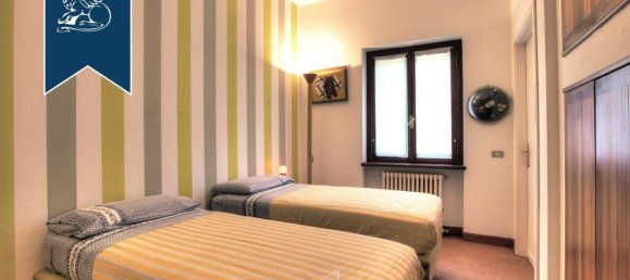 5 bedrooms Villa in Ello, Italy No. 370929 44