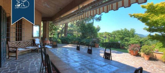 5 bedrooms Villa in Ello, Italy No. 370929 18