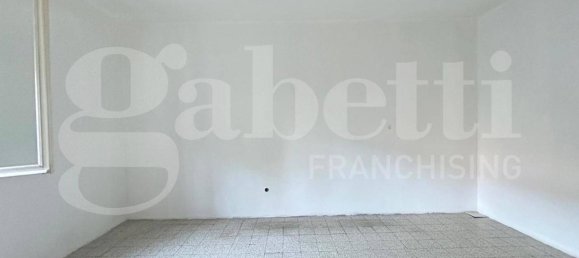 3 bedrooms Apartment in Vignola, Italy No. 292138 7