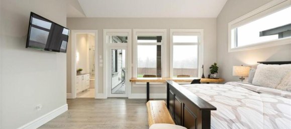 5 bedrooms House in British Columbia, Canada No. 1106 9