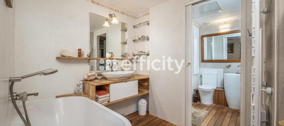 2 bedrooms Apartment in Marseille, France No. 322148 10