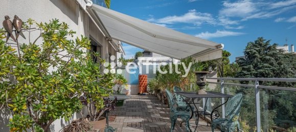 2 bedrooms Apartment in Marseille, France No. 322148 3