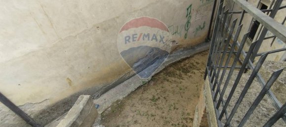 8 rooms House in Roggiano Gravina, Italy No. 78236 8