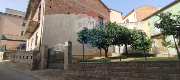 8 rooms House in Roggiano Gravina, Italy No. 78236 28