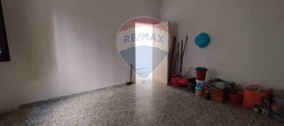 8 rooms House in Roggiano Gravina, Italy No. 78236 38