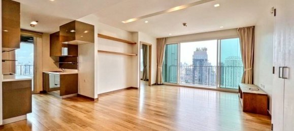 Apartamento com 3 quartos em condomínio em Phra Khanong, Thailand N.º 25343 10