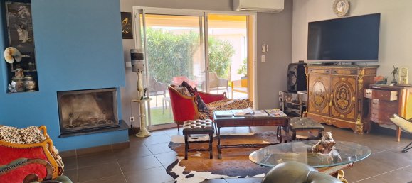 4 bedrooms Villa in Afa, France No. 83598 4