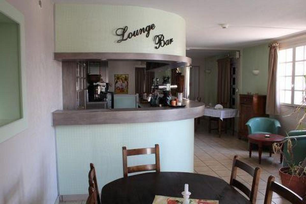 Oficina en Dole, France 700 m² No. 20366