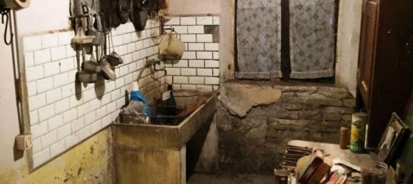 6 rooms House in Torrile, Italy No. 92473 2