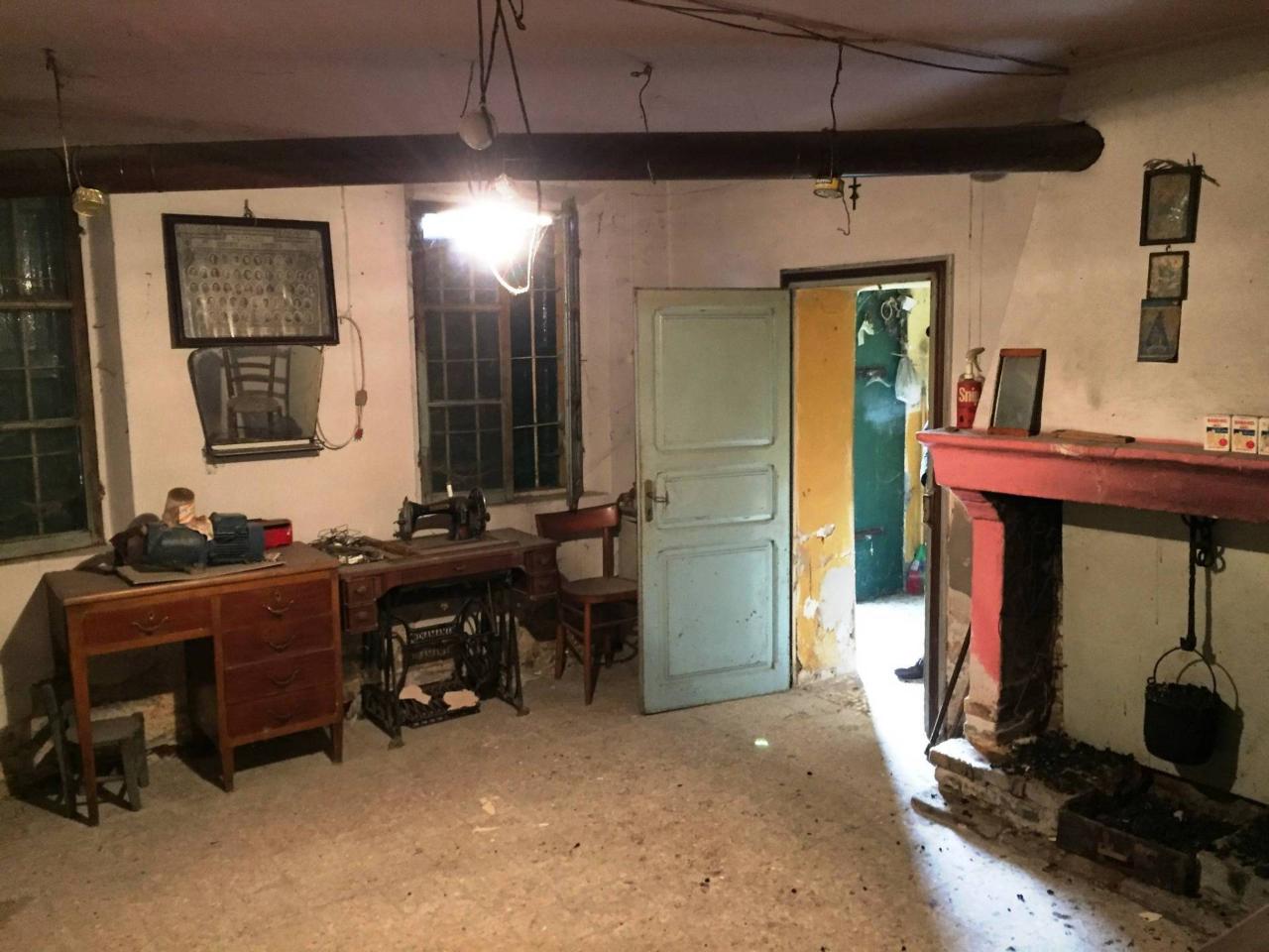 6 rooms House in Torrile, Italy No. 92473