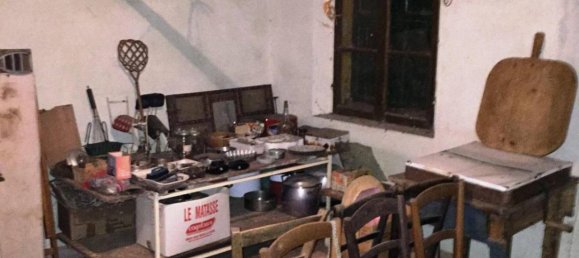 6 rooms House in Torrile, Italy No. 92473 4