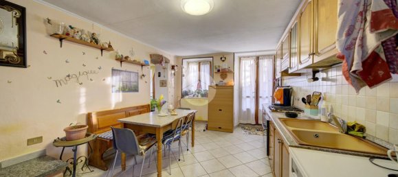 5 rooms House in Giaveno, Italy No. 2493 9