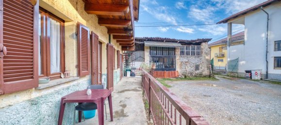 5 rooms House in Giaveno, Italy No. 2493 4