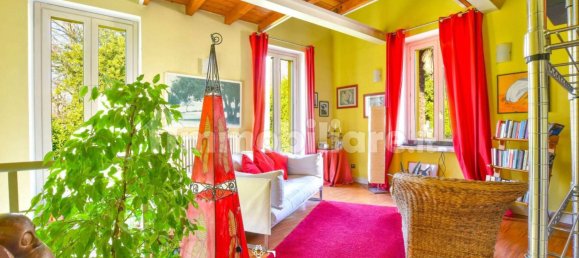 5 bedrooms Villa in Varese, Italy No. 68057 13