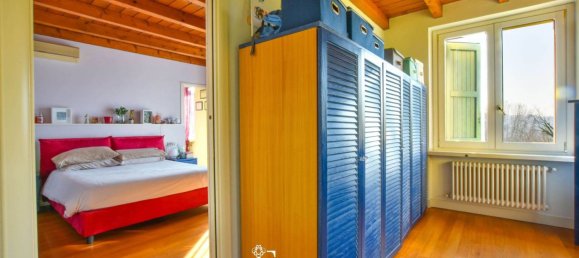 5 bedrooms Villa in Varese, Italy No. 68057 21