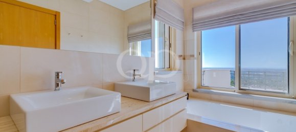 5 bedrooms Villa in Faro, Portugal No. 91988 9