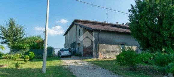 3 غرف نوم منزل في Casale Monferrato, Italy رقم 212310 21