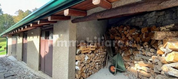 5 bedrooms Villa in Alta Valle Intelvi, Italy No. 10054 10