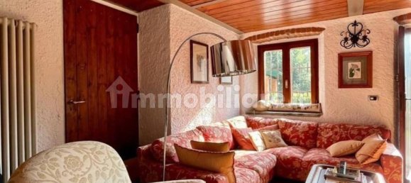 5 bedrooms Villa in Alta Valle Intelvi, Italy No. 10054 13