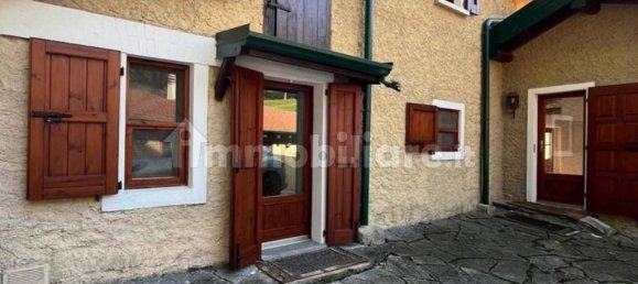 5 bedrooms Villa in Alta Valle Intelvi, Italy No. 10054 7