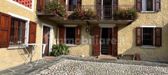 5 bedrooms Villa in Alta Valle Intelvi, Italy No. 10054 8