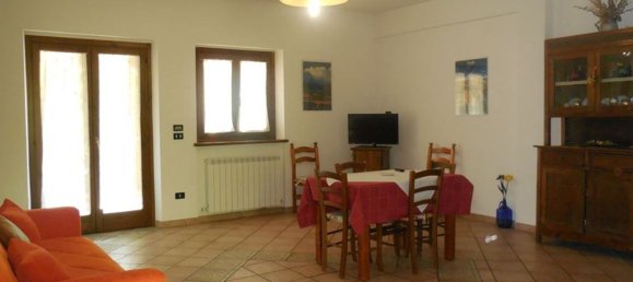 3 bedrooms Villa in L'Aquila, Italy No. 308656 9