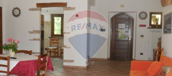 3 bedrooms Villa in L'Aquila, Italy No. 308656 8
