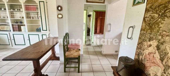2 Schlafzimmer Wohnung in Pontedera, Italy, Nr. 275492 11