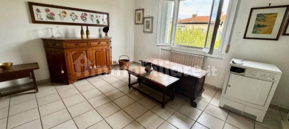 2 Schlafzimmer Wohnung in Pontedera, Italy, Nr. 275492 8