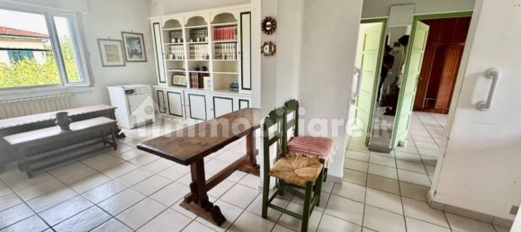 2 Schlafzimmer Wohnung in Pontedera, Italy, Nr. 275492 10