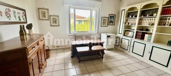 2 Schlafzimmer Wohnung in Pontedera, Italy, Nr. 275492 7