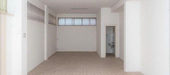 231m² Commercial property in Ascoli Piceno, Italy No. 369894 7