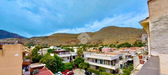 1 bedroom Apartment in Palermo, Italy No. 270573 2