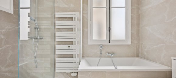 4 chambres Appartement à Paris, France No. 126091 8