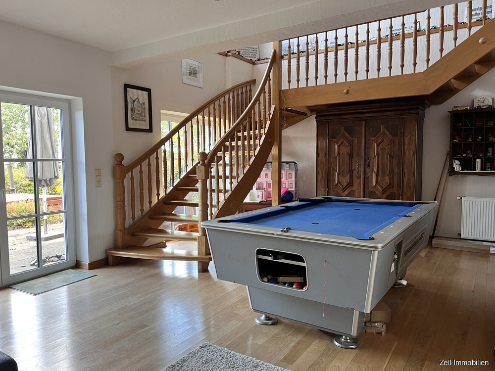 Дом с 7 комнатами в Рейн-Лан, Германия № 176454