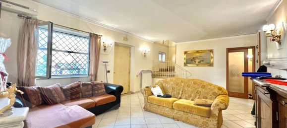 4غرفة فيلا في Giugliano in Campania, Italy رقم 23083 17