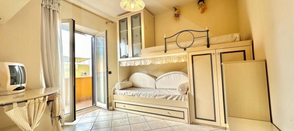 4غرفة فيلا في Giugliano in Campania, Italy رقم 23083 26