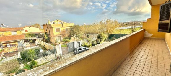 4غرفة فيلا في Giugliano in Campania, Italy رقم 23083 14