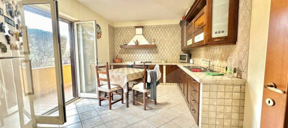 4غرفة فيلا في Giugliano in Campania, Italy رقم 23083 18