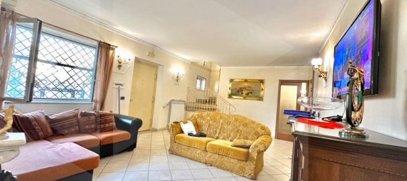 4غرفة فيلا في Giugliano in Campania, Italy رقم 23083 3